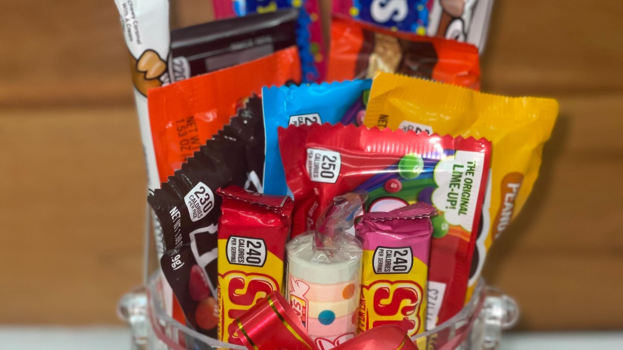 IMG 7327 Candy Basket Eviivo