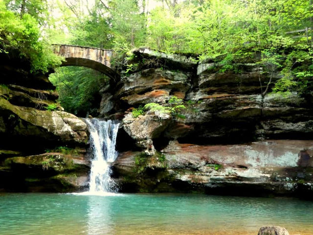 1 Main Image Old Mans Cave Upper Falls 1st Choice Lodging