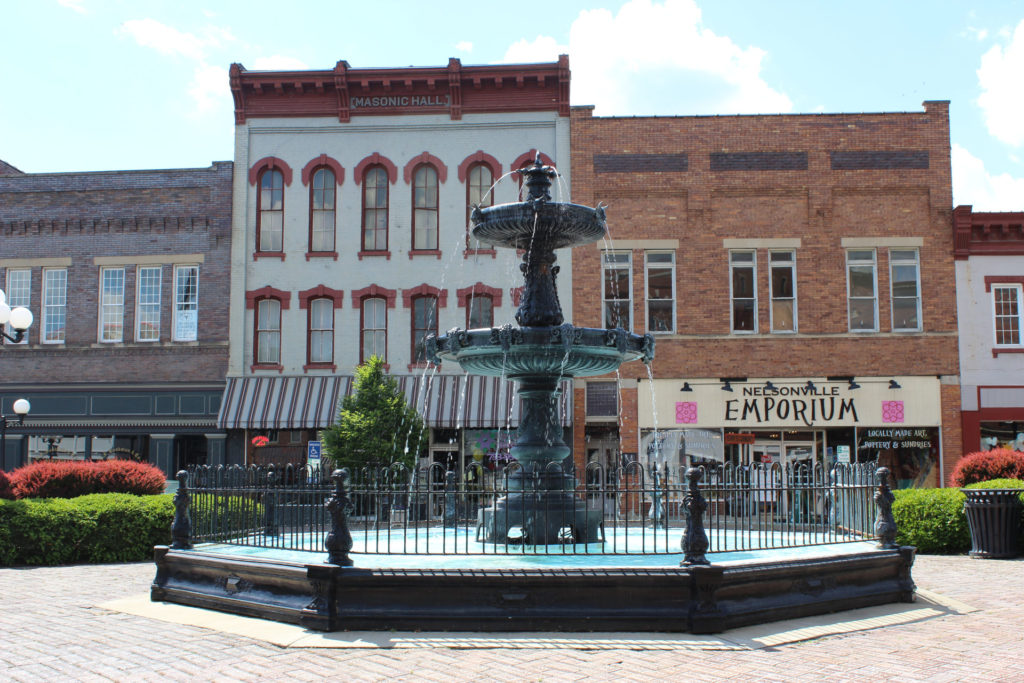 Nelsonville Square