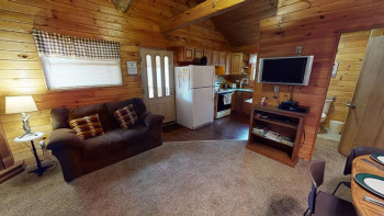 Hawk's Nest Cabin 25