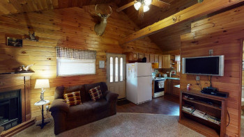 Hawk's Nest Cabin 24