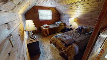 Hawk's Nest Cabin 30