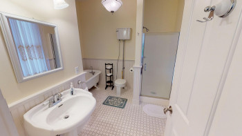 Dogwood Room 7 Holly Tree Room