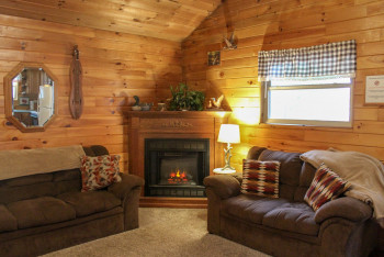 Hawk's Nest Cabin 20