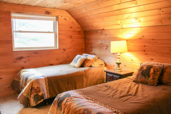 Hawk's Nest Cabin 36