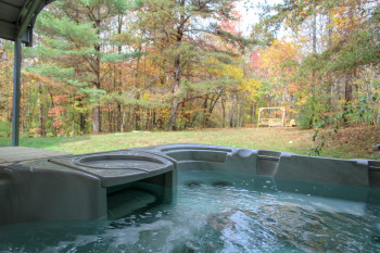 Hawk's Nest Cabin 12