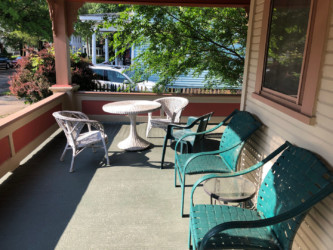 Primrose House 8 Primrose Bed and Breakfast Hocking hills porch