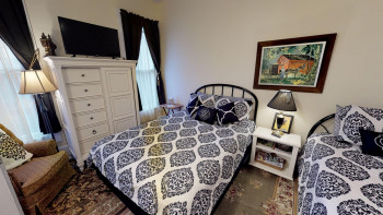 Lilac Suite 7 Rose Garden