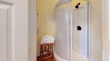 Garden Room 9 Posy Room Primrose bed and breakfast