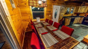 Rusty Lantern Cabin 19