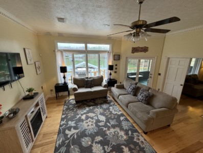 Pine Lake Retreat 22