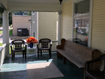 Franklin Inn 4 Franklin Inn porch
