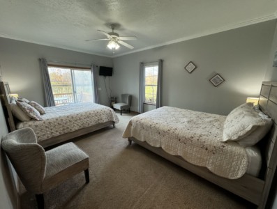 Lake View Retreat 44