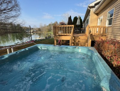 Lake View Retreat 13