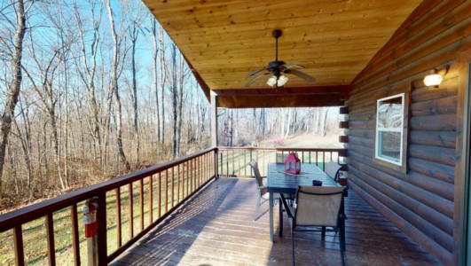 Forest Edge Cabin 21