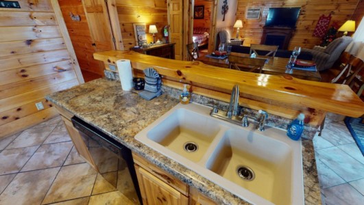 Forest Edge Cabin 34