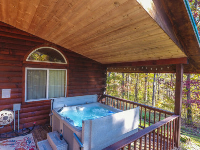 Forest Edge Cabin 15